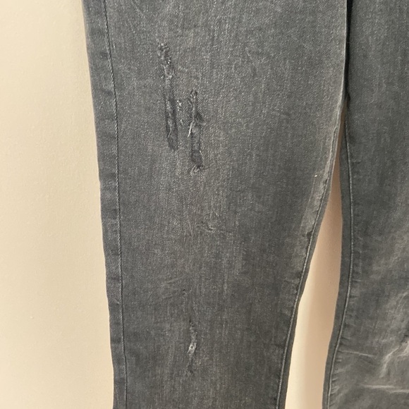 DISTRESSED Black Jeans by DENIM Co. - Picture 6 of 11